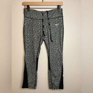 Women’s Nike DRI-FIT running leggings size M